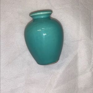 Adorable teal /Tiffany blue vase - Ceramic